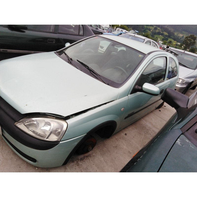 opel corsa c del año 2001