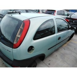 opel corsa c del año 2001