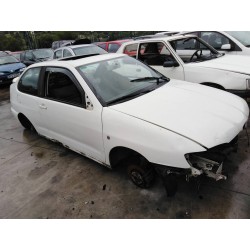 seat cordoba berlina (6k2) del año 2001