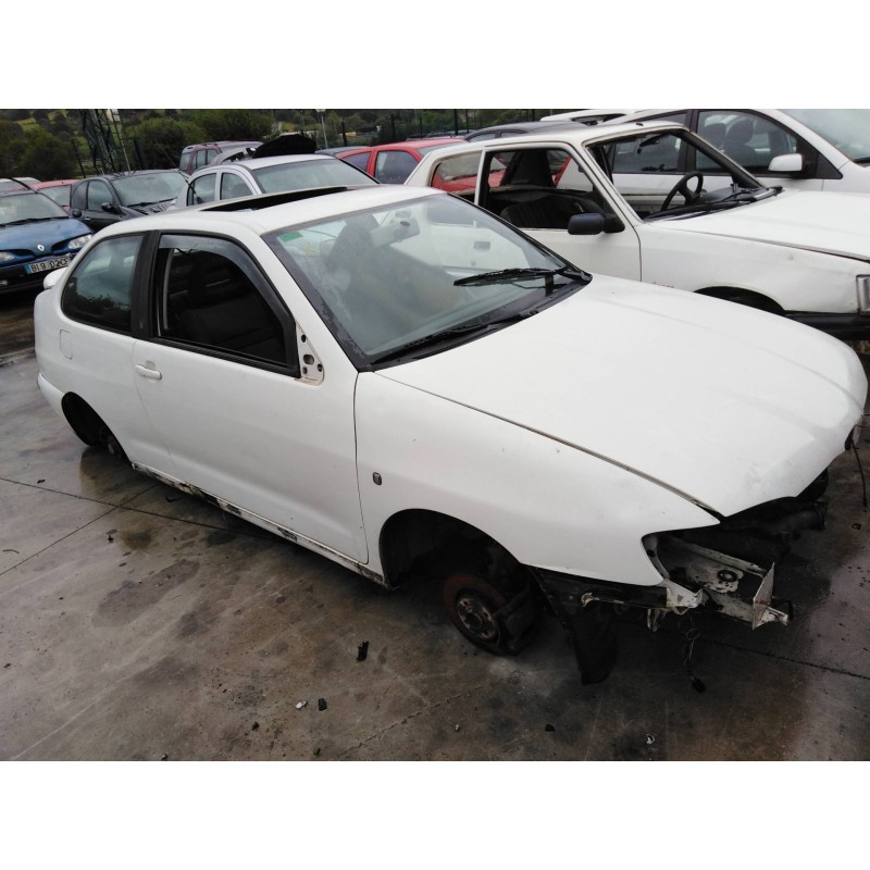 seat cordoba berlina (6k2) del año 2001