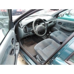 renault megane i berlina hatchback (ba0) del año 1996