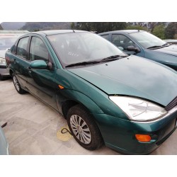 ford focus berlina (cak) del año 2001