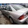 ford focus berlina (cak) del año 2001