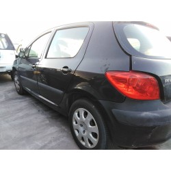 peugeot 307 berlina (s2) del año 2005