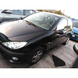 peugeot 206 berlina del año 2002