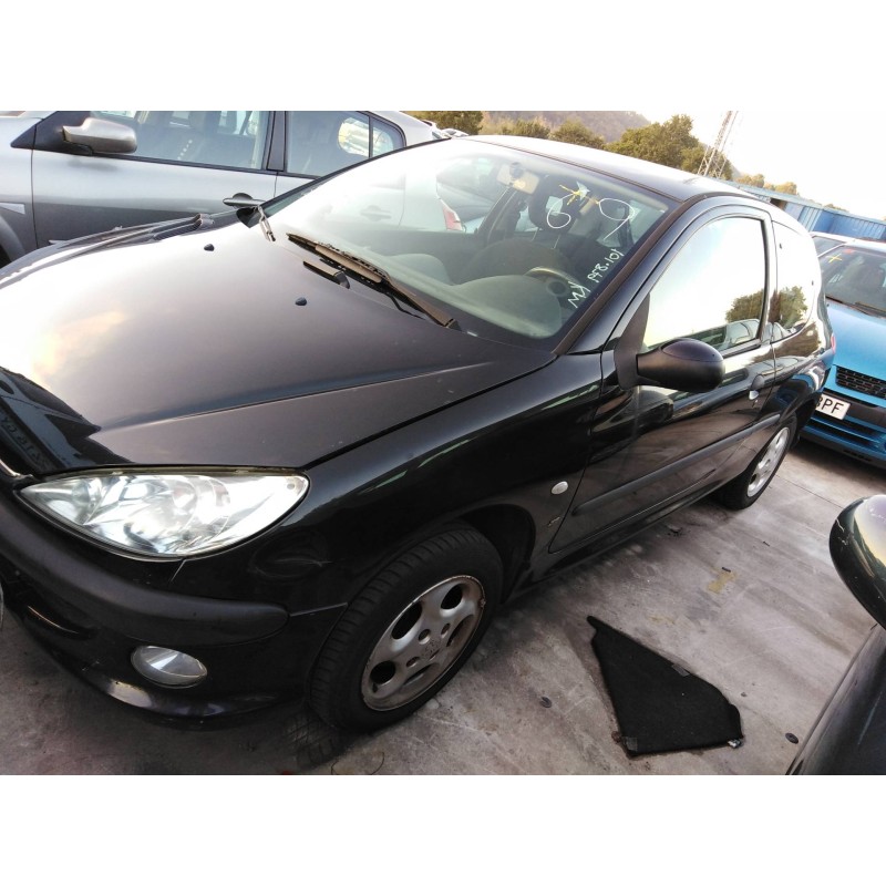 peugeot 206 berlina del año 2002