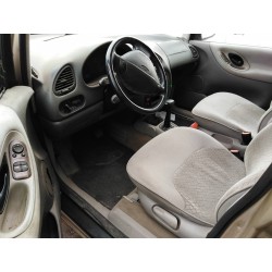 ford galaxy (vx) del año 2003