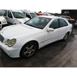 mercedes clase c (w203) berlina del año 2001
