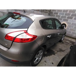renault megane iii berlina 5 p del año 2011