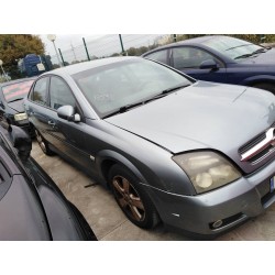 opel vectra c berlina del año 2004