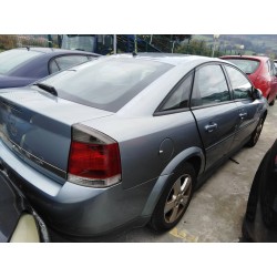 opel vectra c berlina del año 2004