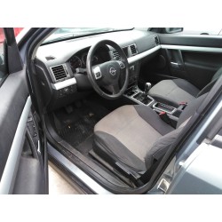 opel vectra c berlina del año 2004