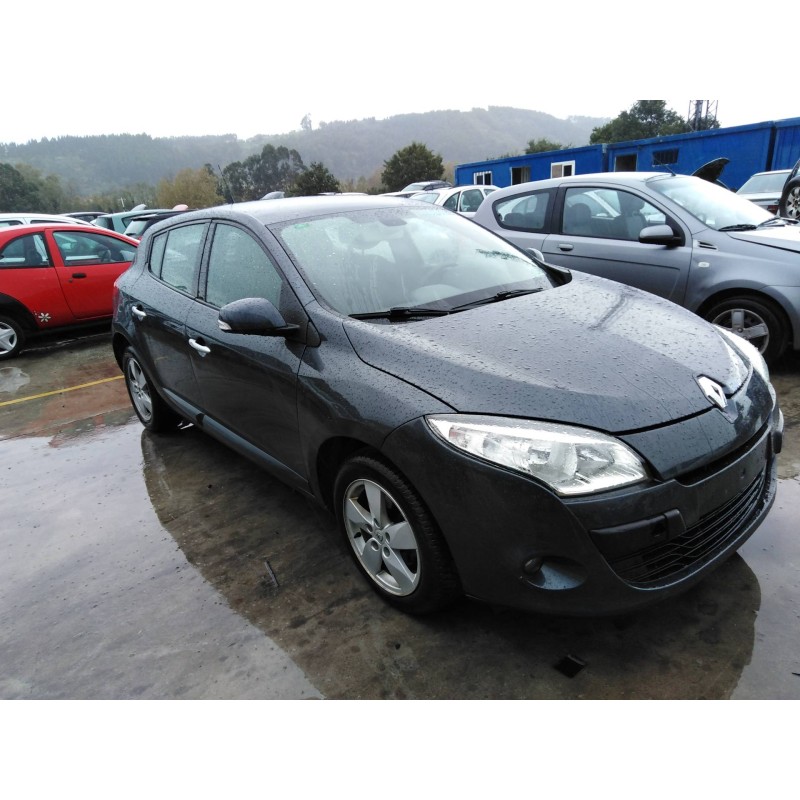 renault megane iii berlina 5 p del año 2011