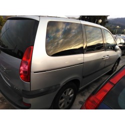 peugeot 807 del año 2003