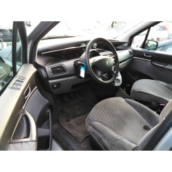 peugeot 807 del año 2003