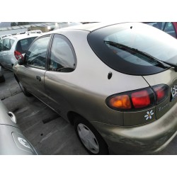 daewoo lanos del año 2001