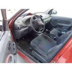 renault clio ii fase i (b/cbo) del año 2001