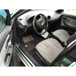 seat ibiza (6l1) del año 2002