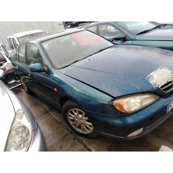 nissan primera berlina (p11) del año 2000