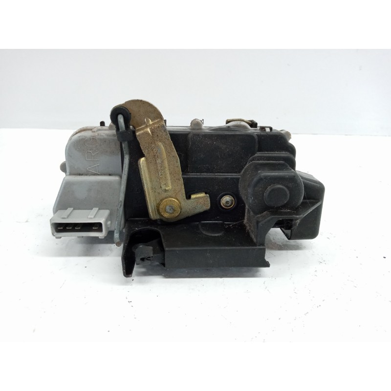Recambio de cerradura puerta trasera izquierda para peugeot 406 berlina (s1/s2) srdt referencia OEM IAM Recambio de cerradura puerta trasera izquierda para peugeot 406 berlina (s1/s2) srdt referencia OEM IAM