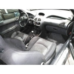peugeot 206 berlina del año 2004