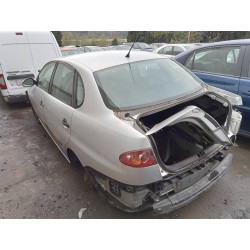seat cordoba berlina (6l2) del año 2003