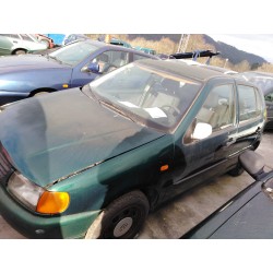 volkswagen polo berlina (6n1) del año 1996
