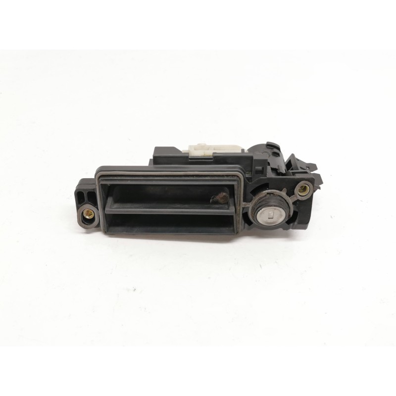 Recambio de maneta exterior porton para mercedes clase c (w203) berlina 180 compressor (203.046) referencia OEM IAM Recambio de maneta exterior porton para mercedes clase c (w203) berlina 180 compressor (203.046) referencia OEM IAM