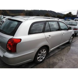 toyota avensis wagon (t25) del año 2006