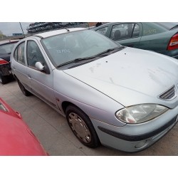 renault megane i fase 2 berlina (ba0) del año 2001