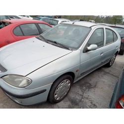 renault megane i fase 2 berlina (ba0) del año 2001