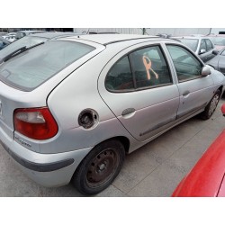 renault megane i fase 2 berlina (ba0) del año 2001
