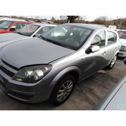 opel astra h berlina del año 2005