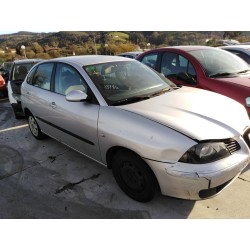 seat ibiza (6l1) del año 2003