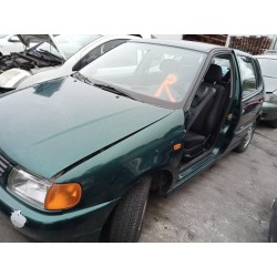 volkswagen polo berlina (6n1) del año 1996