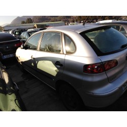 seat ibiza (6l1) del año 2003