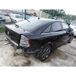 opel vectra c berlina del año 2004
