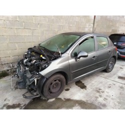 peugeot 207 del año 2010