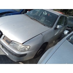 seat ibiza (6k1) del año 2001