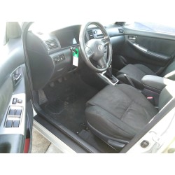 toyota corolla (e12) del año 2004
