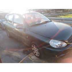 kia rio del año 2002