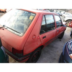 peugeot 205 berlina del año 1998