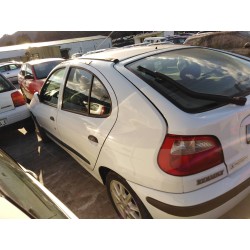 renault megane i fase 2 berlina (ba0) del año 2000