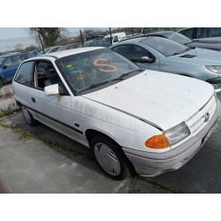 opel astra f berlina del año 1992