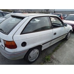 opel astra f berlina del año 1992