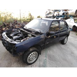 peugeot 205 berlina del año 1992