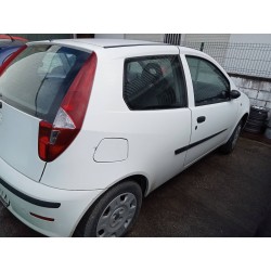 fiat punto berlina (188) del año 2005