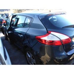 renault megane iii berlina 5 p del año 2010