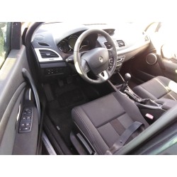 renault megane iii berlina 5 p del año 2010