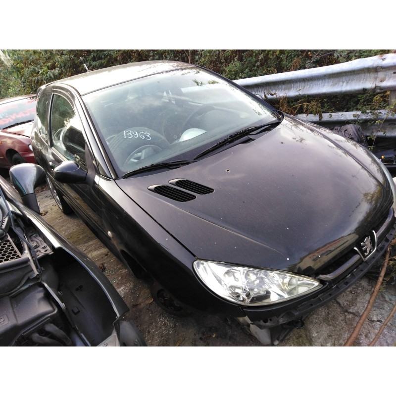 peugeot 206 berlina del año 2003